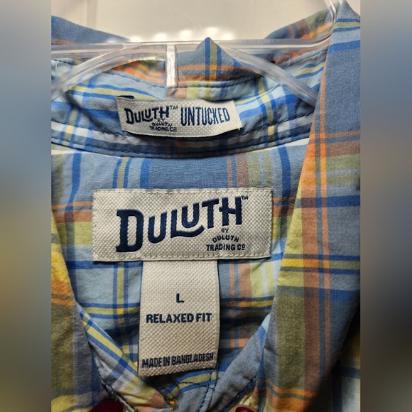 Duluth Untucked Short Slv Button Up Blue Plaid Shirt Mens Large Relaxed Fit BBQ - Picture 3 of 7
